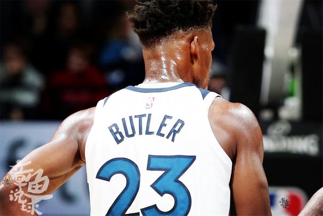 阿尔瓦雷斯受冷遇，巴萨转向比利亚新锋